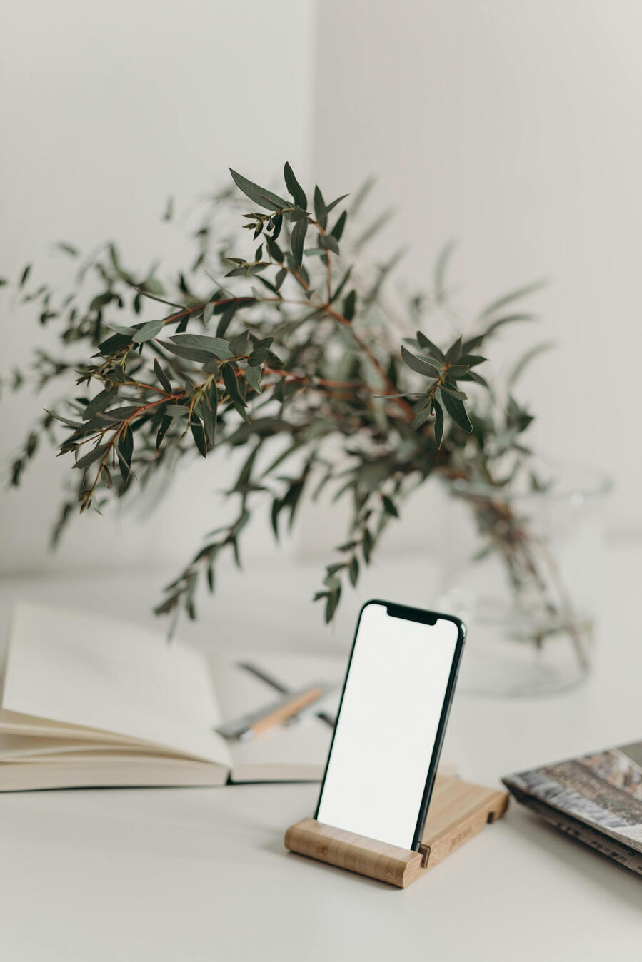 Reach out to schedule a free consultation to discuss how therapy can help you build resilience and manage burnout and chronic stress
